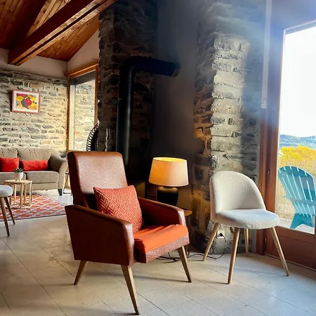 بيت للعطل Maison De *